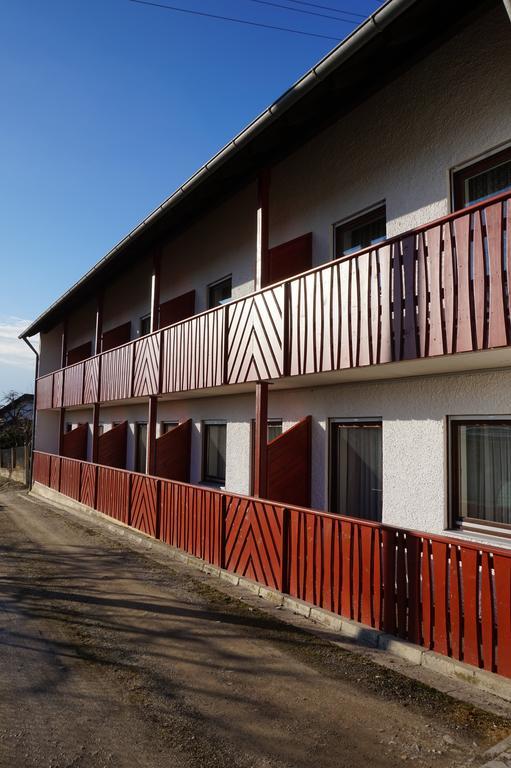Pension-Metzgerei Hofer Inning am Holz Exterior foto
